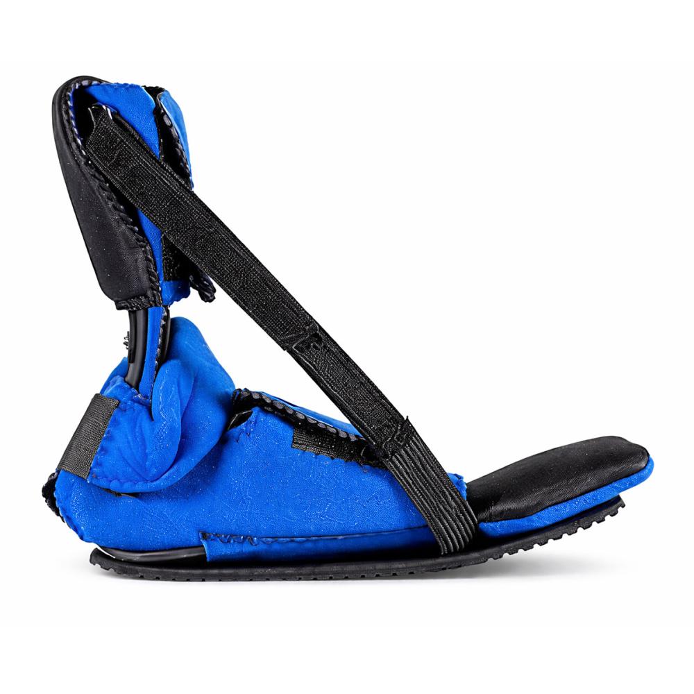 Safe Boot II heel offloading boot showing padded support, dorsiflexion straps and toe plate