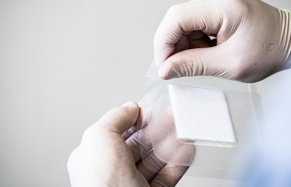 Hydrocolloid Dressing in use