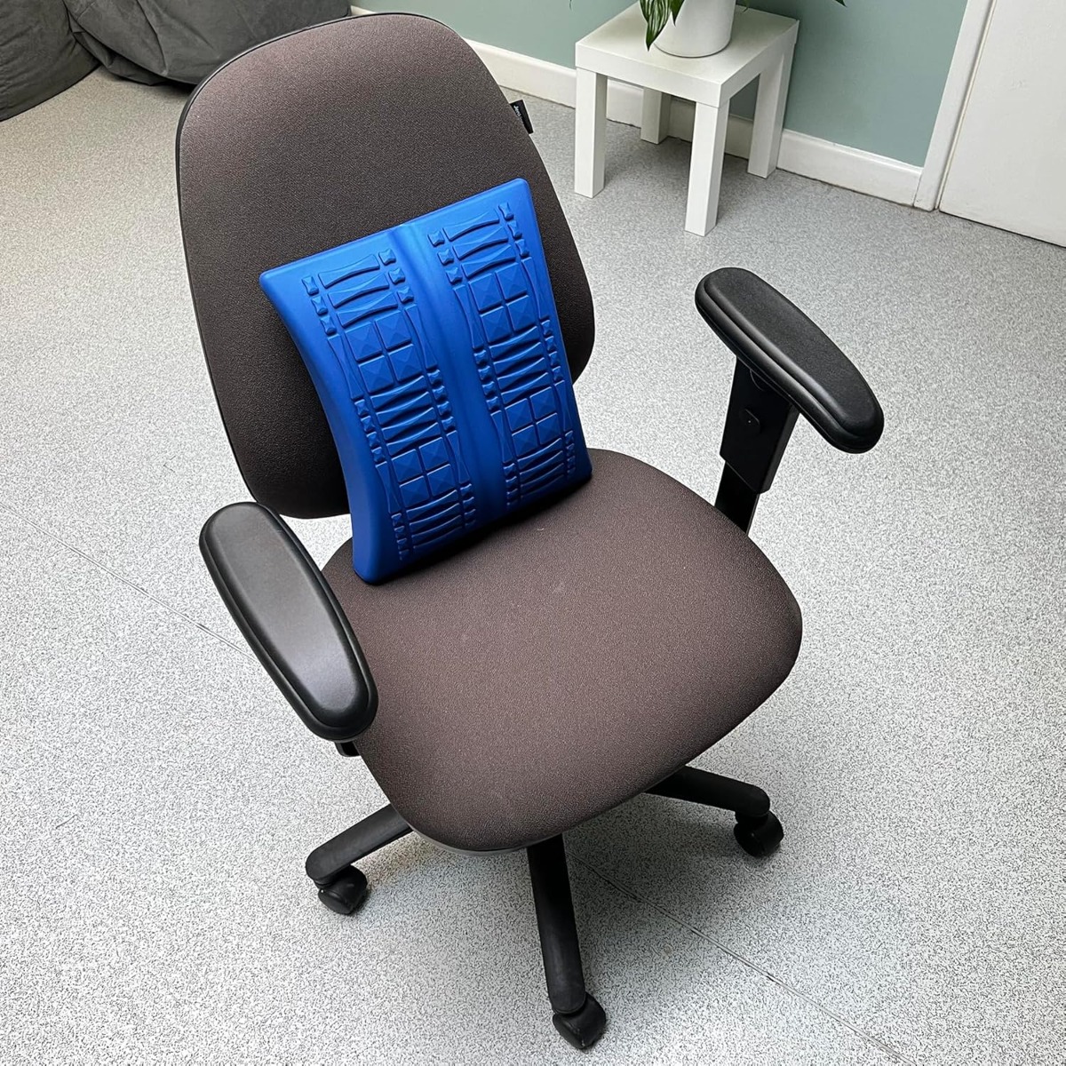 Seat lumber cushion